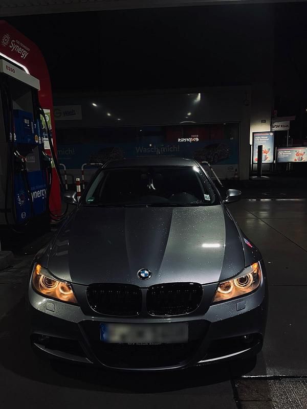 Gebraucht BMW 335 286 PS (210 kW) 2010 Grau Limousine