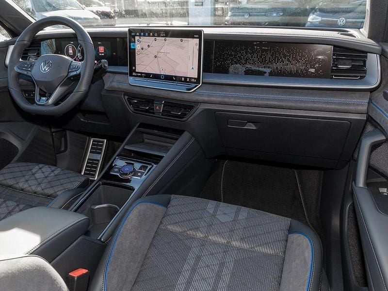 Neu VW Tayron Style 204 PS (150 kW) 2025 Grenadillschwarz metallic SUV