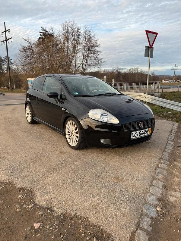 Schwarz Gebraucht 2008 Fiat Grande Punto Kleinwagen | 2.200 € (Fairer Preis) - Bild 1/4