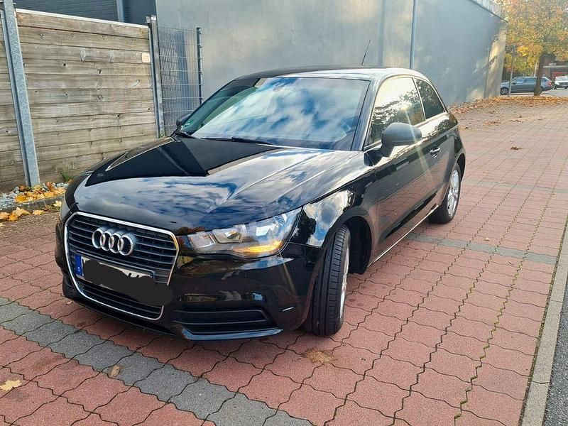 Schwarz Gebraucht 2011 Audi A1 Attraction Kleinwagen | 4.900 € (Fairer Preis) - Bild 1/4