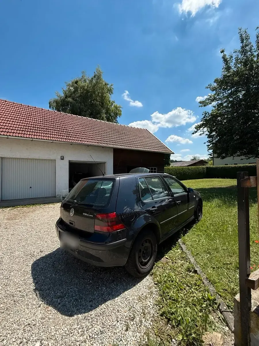 Gebraucht VW Golf IV 75 PS (55 kW) 1998 Schwarz Kleinwagen