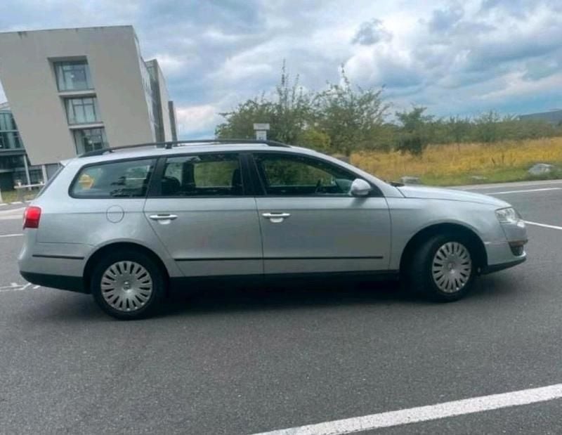 Gebraucht 2006 VW Passat Kombi | 1.300 € (Superpreis) - Bild 1/4
