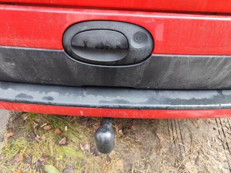 Gebraucht Renault Kangoo Expression 75 PS (55 kW) 2007 Rot Van / Kleinbus