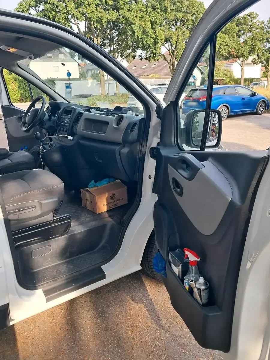 Gebraucht Renault Trafic 136 PS (100 kW) 2017 Weiß Van / Kleinbus