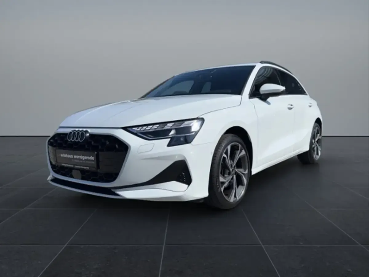 Gebraucht Audi A3 Advanced Plus 116 PS (85 kW) 2026 Gletscherweiß metallic