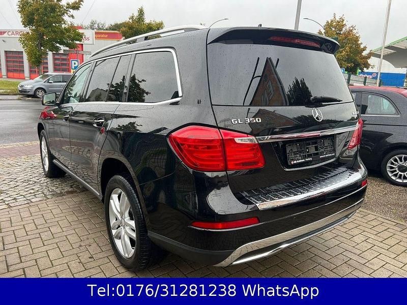 Obsidianschwarz Gebraucht 2015 Mercedes GL350 SUV | 29.900 € (Fairer Preis) - Bild 1/3
