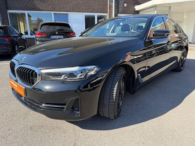 Gebraucht BMW 520 190 PS (139 kW) 2022 Schwarz Limousine