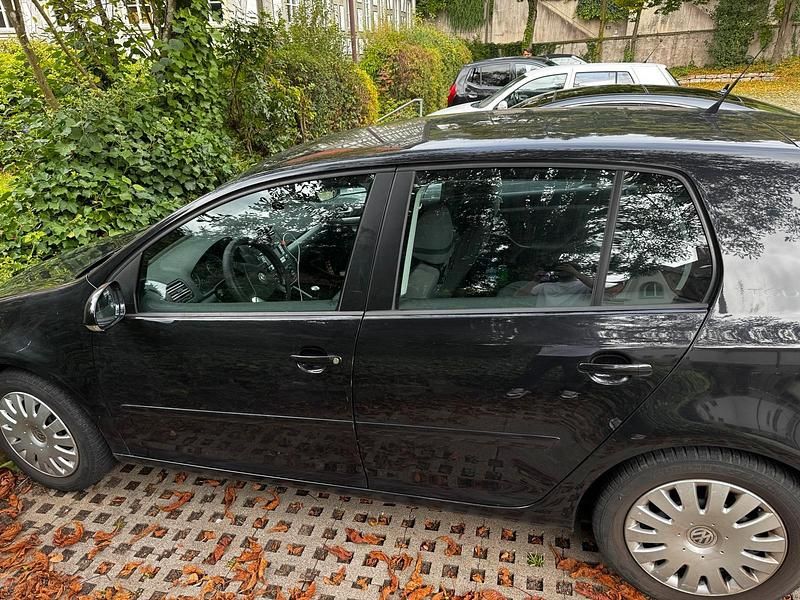 Gebraucht VW Golf V 78 PS (57 kW) 2007 Schwarz Kleinwagen