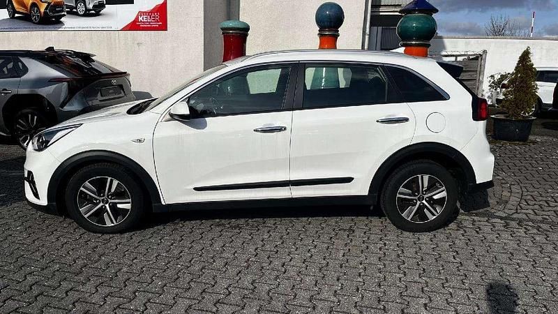 Gebraucht Kia Niro Vision 141 PS (103 kW) 2020 Weiß SUV
