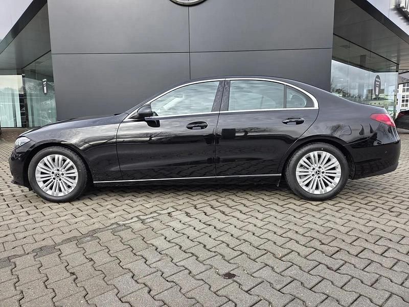 Gebraucht Mercedes C180 Avantgarde 170 PS (125 kW) 2025 Andere Limousine
