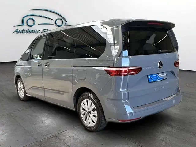 Gebraucht VW Multivan Life 204 PS (150 kW) 2025 Graukeine angabe Van / Kleinbus