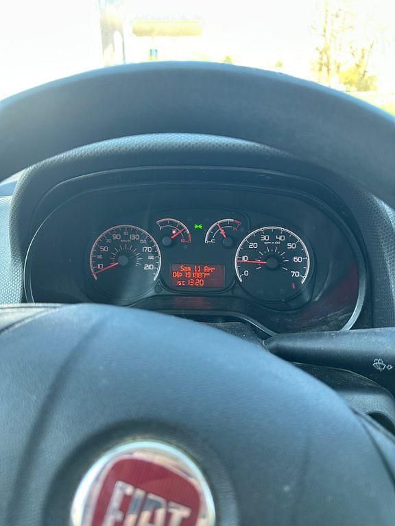 Gebraucht Fiat Doblò 105 PS (77 kW) 2013 Weiß Van / Kleinbus