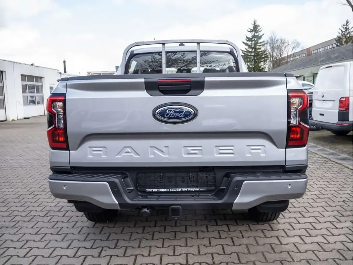 Neu Ford Ranger XLT 170 PS (125 kW) 2026 Silber Pickup
