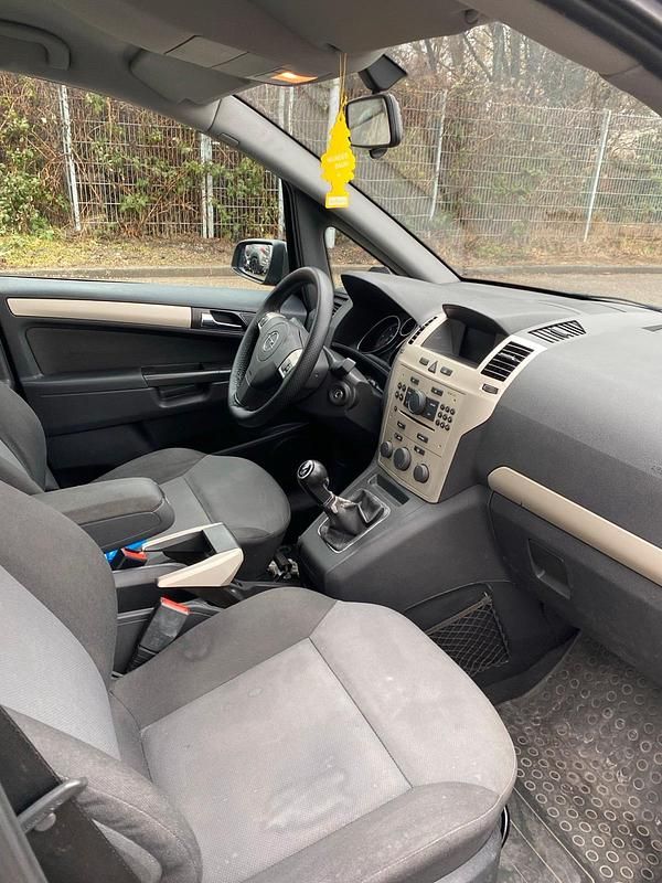 Gebraucht Opel Zafira 2009 Blau Van / Kleinbus