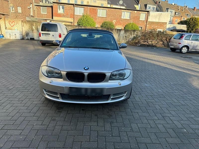 Gebraucht BMW 120 Cabriolet 177 PS (130 kW) 2008 Grau Cabrio