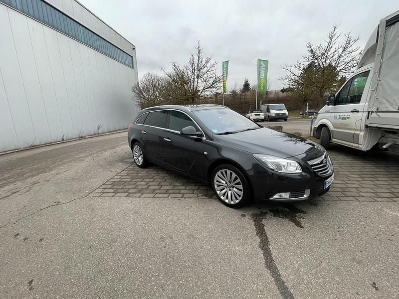 Gebraucht Opel Insignia Country Tourer 194 PS (142 kW) 2013 Schwarz Kombi
