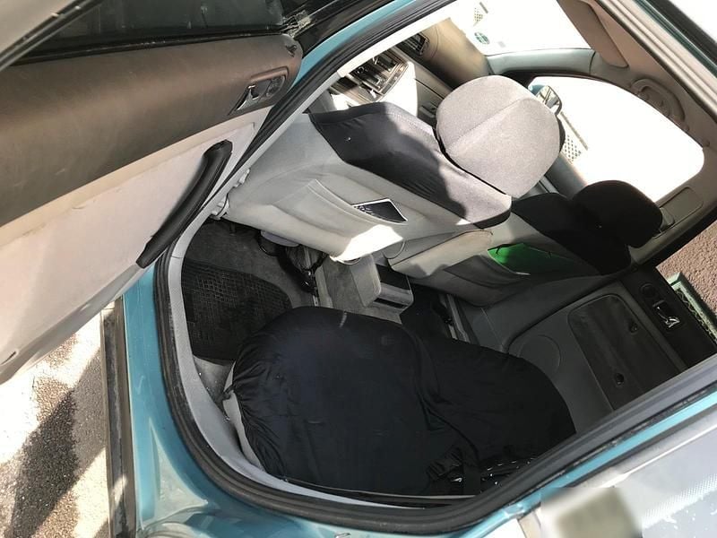 Gebraucht VW Passat 125 PS (91 kW) 2010 Blau Kombi