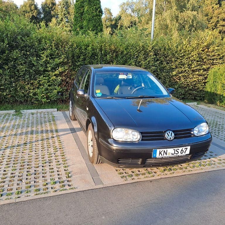 Schwarz Gebraucht 2002 VW Golf IV Limousine | 1.999 € (Fairer Preis) - Bild 1/4