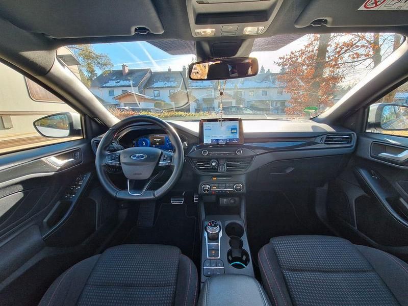 Gebraucht Ford Focus ST-Line X 150 PS (110 kW) 2020 Silber Limousine