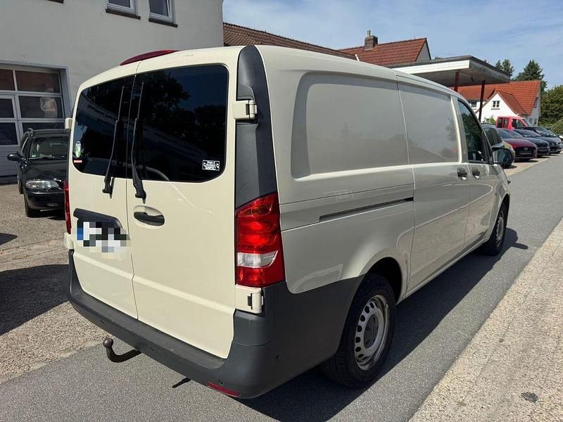 Gebraucht Mercedes Vito 163 PS (119 kW) 2015 Grau Van