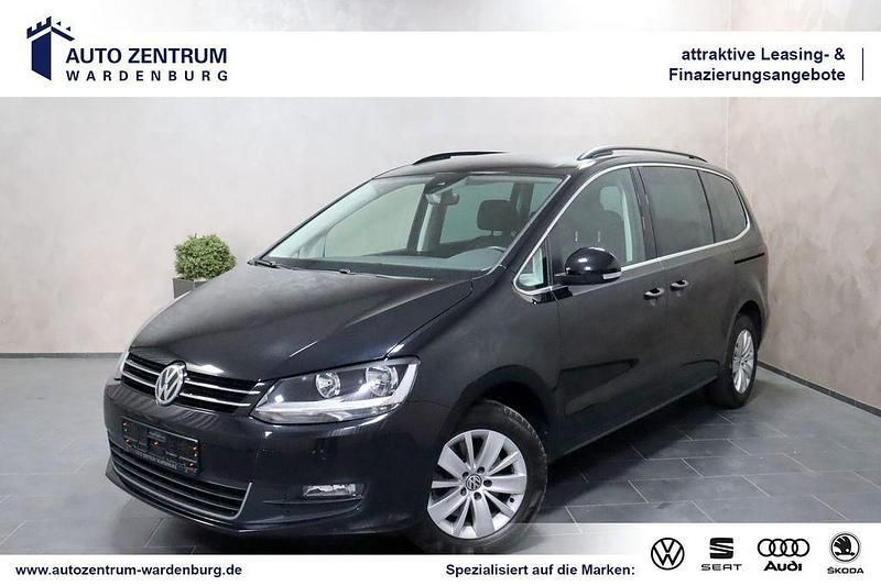 Gebraucht VW Sharan Comfortline 150 PS (110 kW) 2020 Deep black metallic Van / Kleinbus