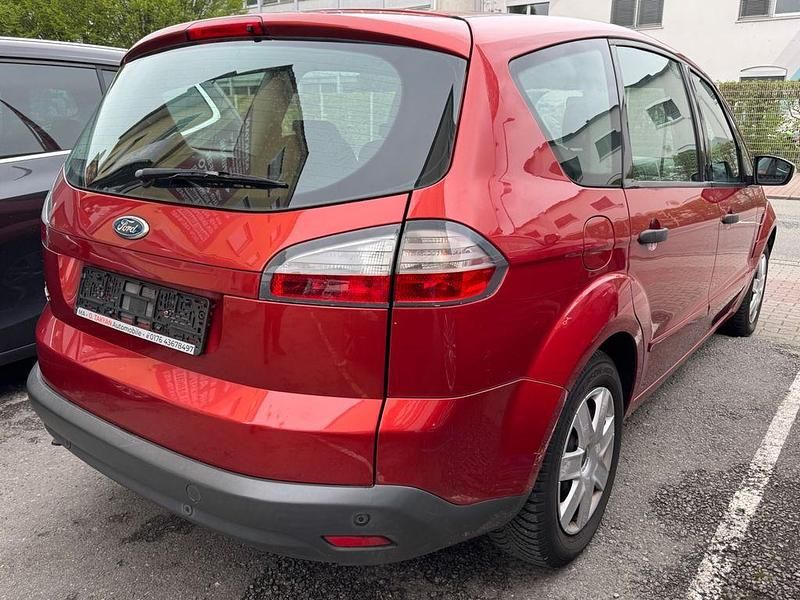 Gebraucht Ford S-MAX Ambiente 145 PS (106 kW) 2006 Rot Van / Kleinbus