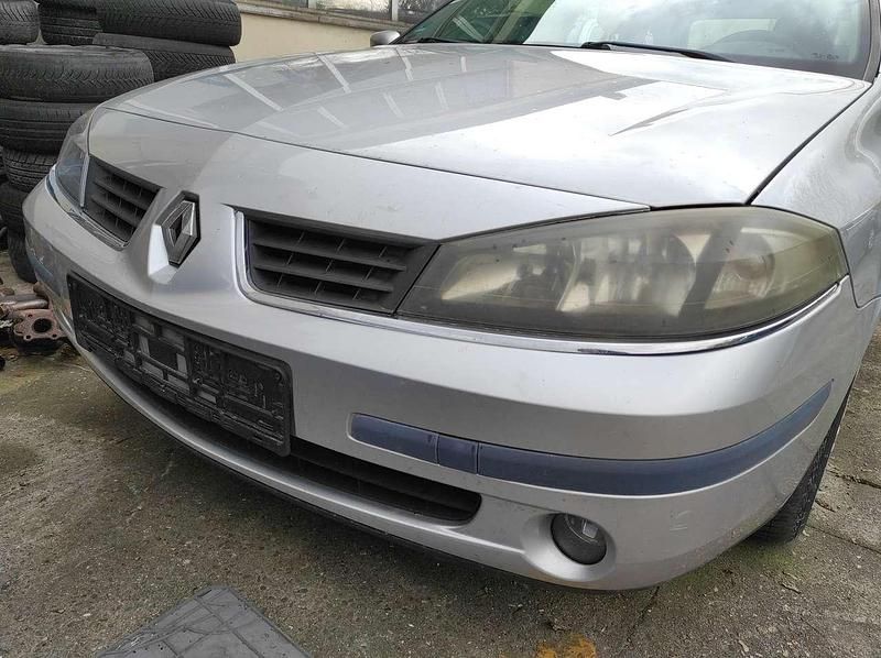 Gebraucht Renault Laguna III Authentique 110 PS (80 kW) 2007 Platingrau Kombi