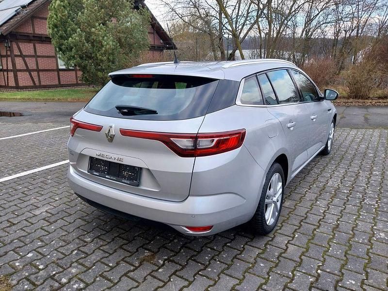 Gebraucht Renault Mégane IV Business 116 PS (85 kW) 2019 Grau Limousine