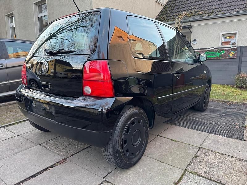 Gebraucht VW Lupo 60 PS (44 kW) 2002 Schwarz Kleinwagen