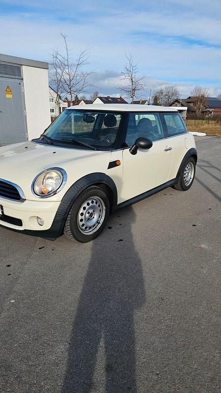 Gebraucht Mini Cooper 90 PS (66 kW) 2009 Weiß Kleinwagen