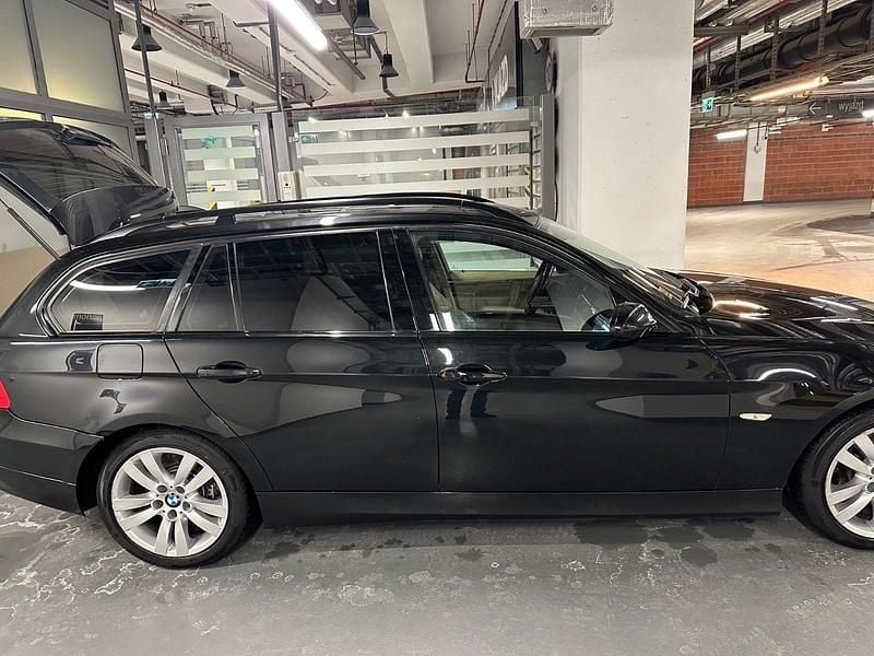 Gebraucht BMW 330 Exclusive 231 PS (169 kW) 2005 Schwarz Kombi