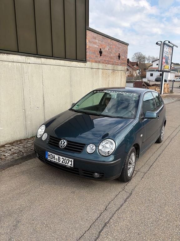 Gebraucht VW Polo Basis 54 PS (39 kW) 2003 Grün Limousine