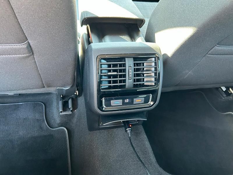 Gebraucht VW Passat 150 PS (110 kW) 2021 Schwarz Kombi