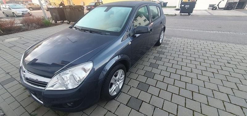 Gebraucht Opel Astra Selection 116 PS (85 kW) 2009 Blau Limousine