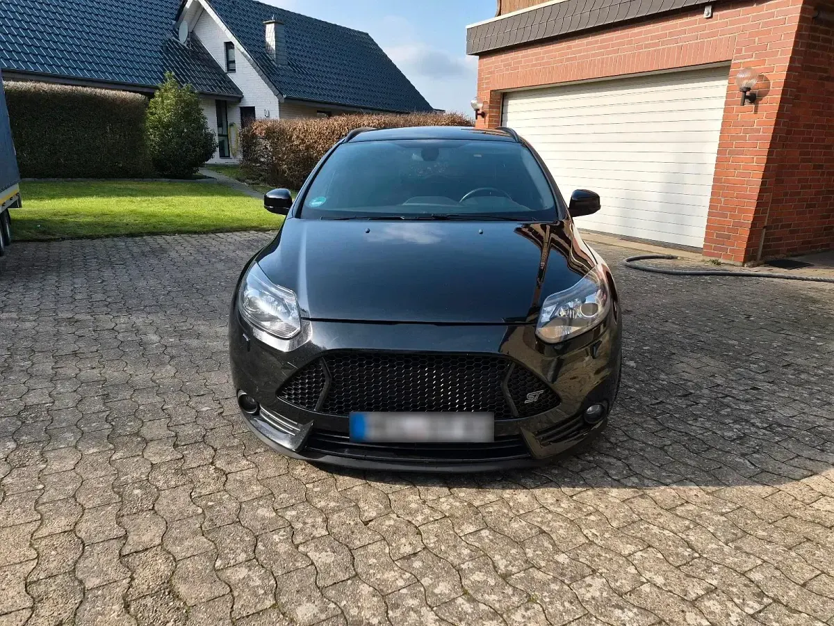 Gebraucht Ford Focus ST 295 PS (216 kW) 2013 Schwarz Kombi