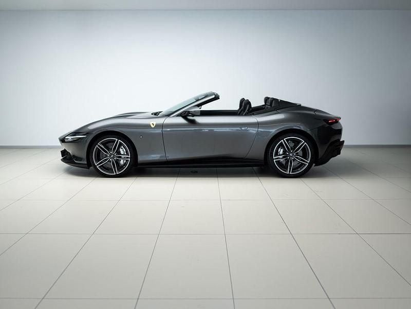 Gebraucht Ferrari Roma 620 PS (456 kW) 2024 Grau Cabrio