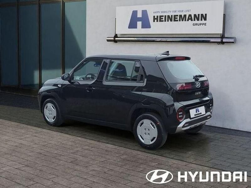 Gebraucht Hyundai Inster Select 71 kW (97 PS) 2025 Abyss black Kleinwagen