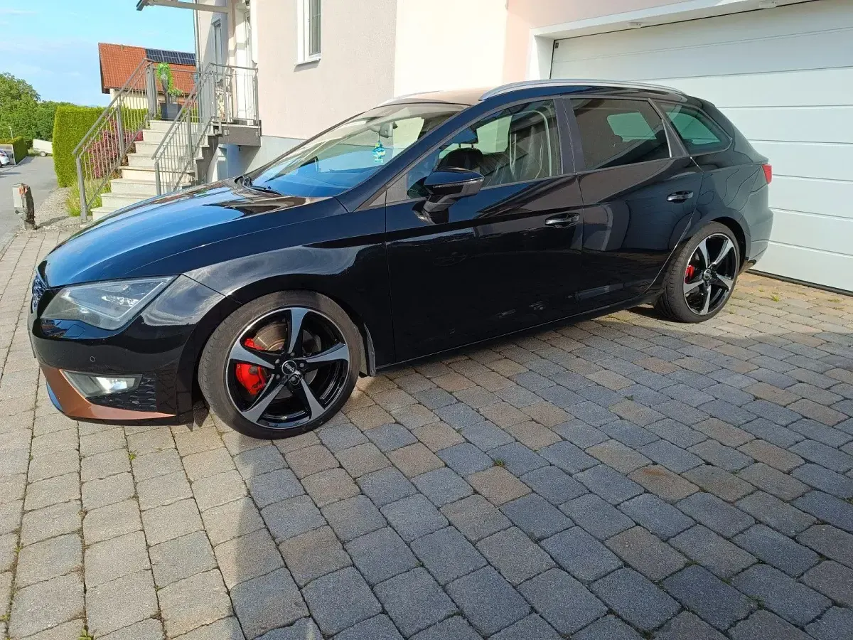 Gebraucht Seat Leon ST FR 184 PS (135 kW) 2014 Schwarz Kombi