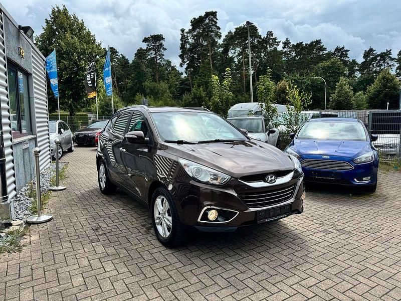 Braun Gebraucht 2013 Hyundai ix35 Style SUV | 9.450 € (Fairer Preis) - Bild 1/4