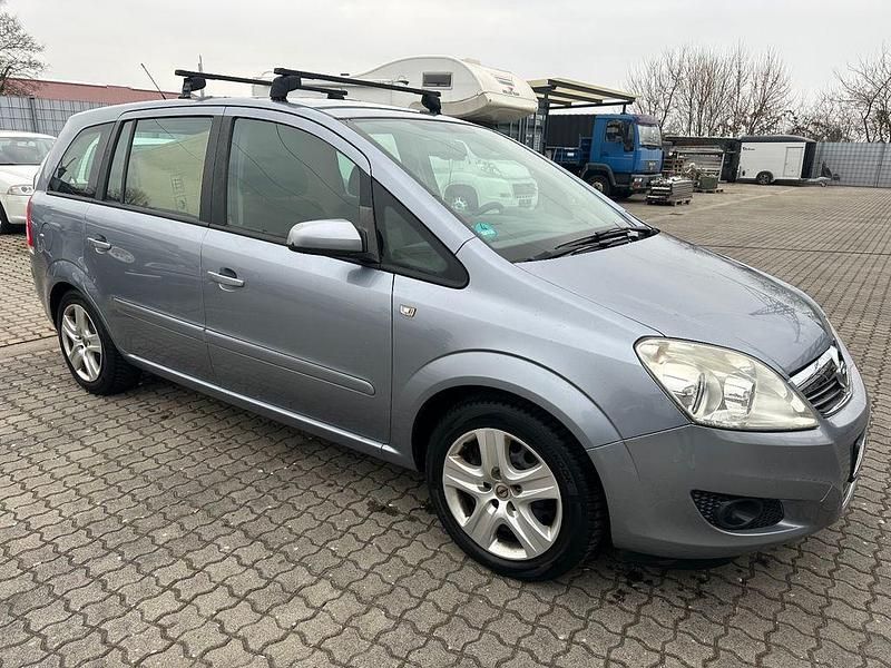 Second-hand Opel Zafira Edition 116 CP (85 kW) 2009 Argintiu Monovolum