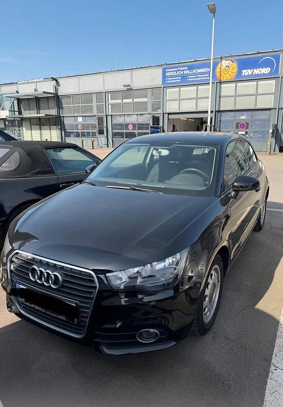 Gebraucht Audi A1 Comfort 85 PS (62 kW) 2011 Schwarz Kleinwagen