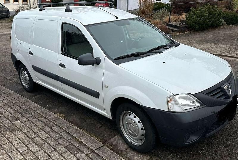 Gebraucht Dacia Logan 84 PS (61 kW) 2011 Weiß Van