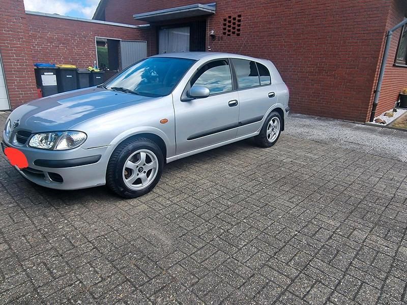Silber Gebraucht 2001 Nissan Almera Limousine | 1.599 € (Guter Preis) - Bild 1/4