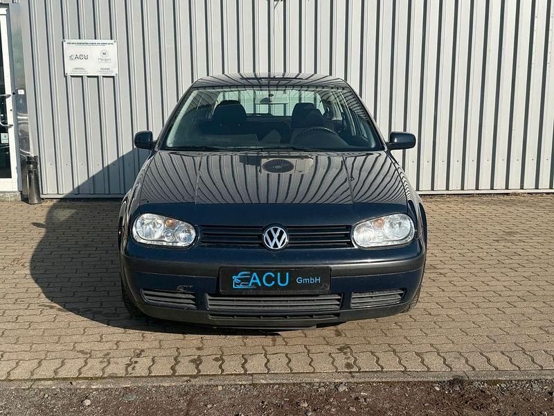 Gebraucht VW Golf IV Basis 102 PS (75 kW) 2001 Blau Limousine