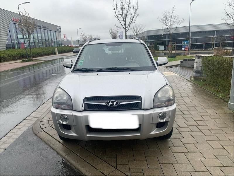 Gebraucht Hyundai Tucson 141 PS (103 kW) 2010 Silber SUV
