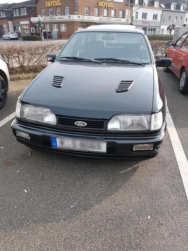 Schwarz Gebraucht 1992 Ford Sierra Limousine | 8.500 € - Bild 1/4