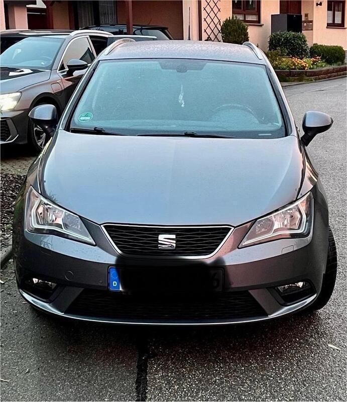 Grau Gebraucht 2016 Seat Ibiza ST Kombi | 10.000 € (Teuer) - Bild 1/4