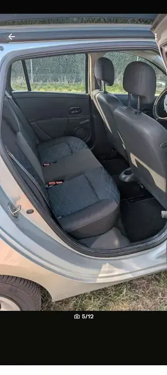 Gebraucht Renault Clio II 75 PS (55 kW) 2008 Silber Limousine
