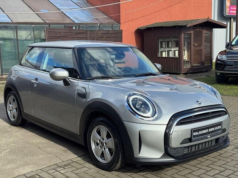 Gebraucht Mini Cooper Essential 136 PS (100 kW) 2023 Silber Kleinwagen