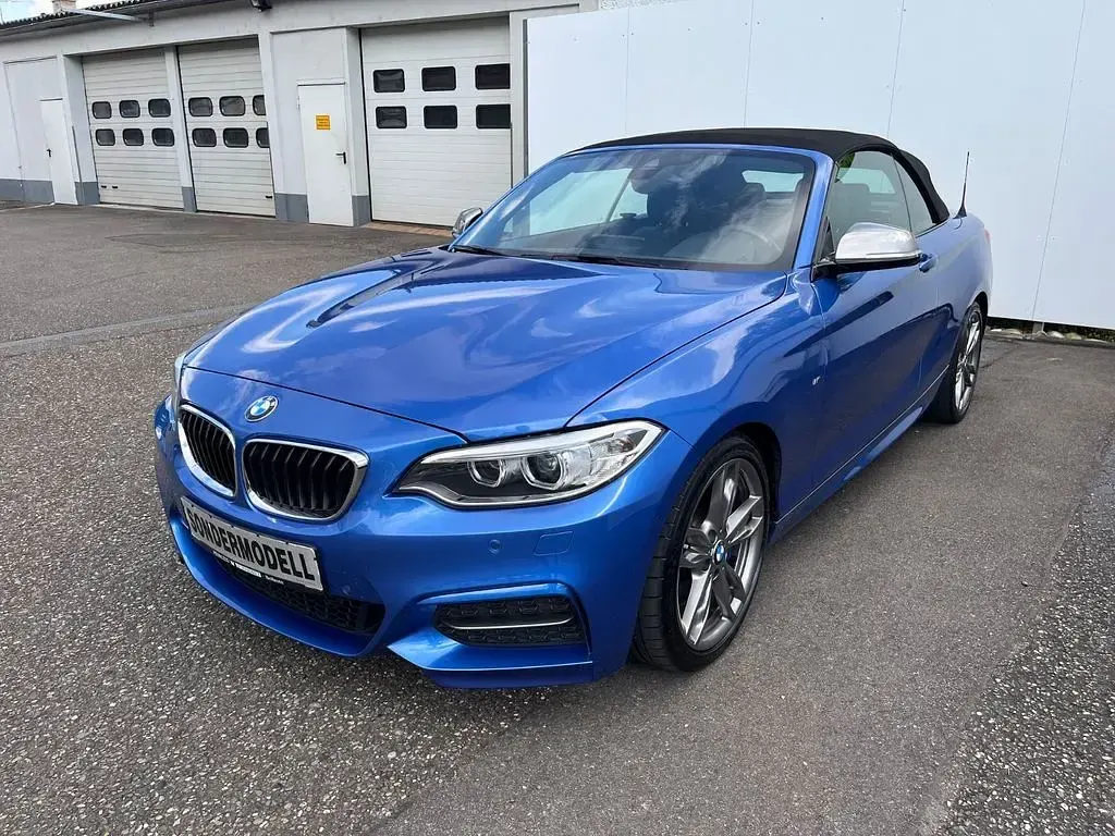 Gebraucht BMW M235 Sport Line 326 PS (239 kW) 2015 Blau Cabrio